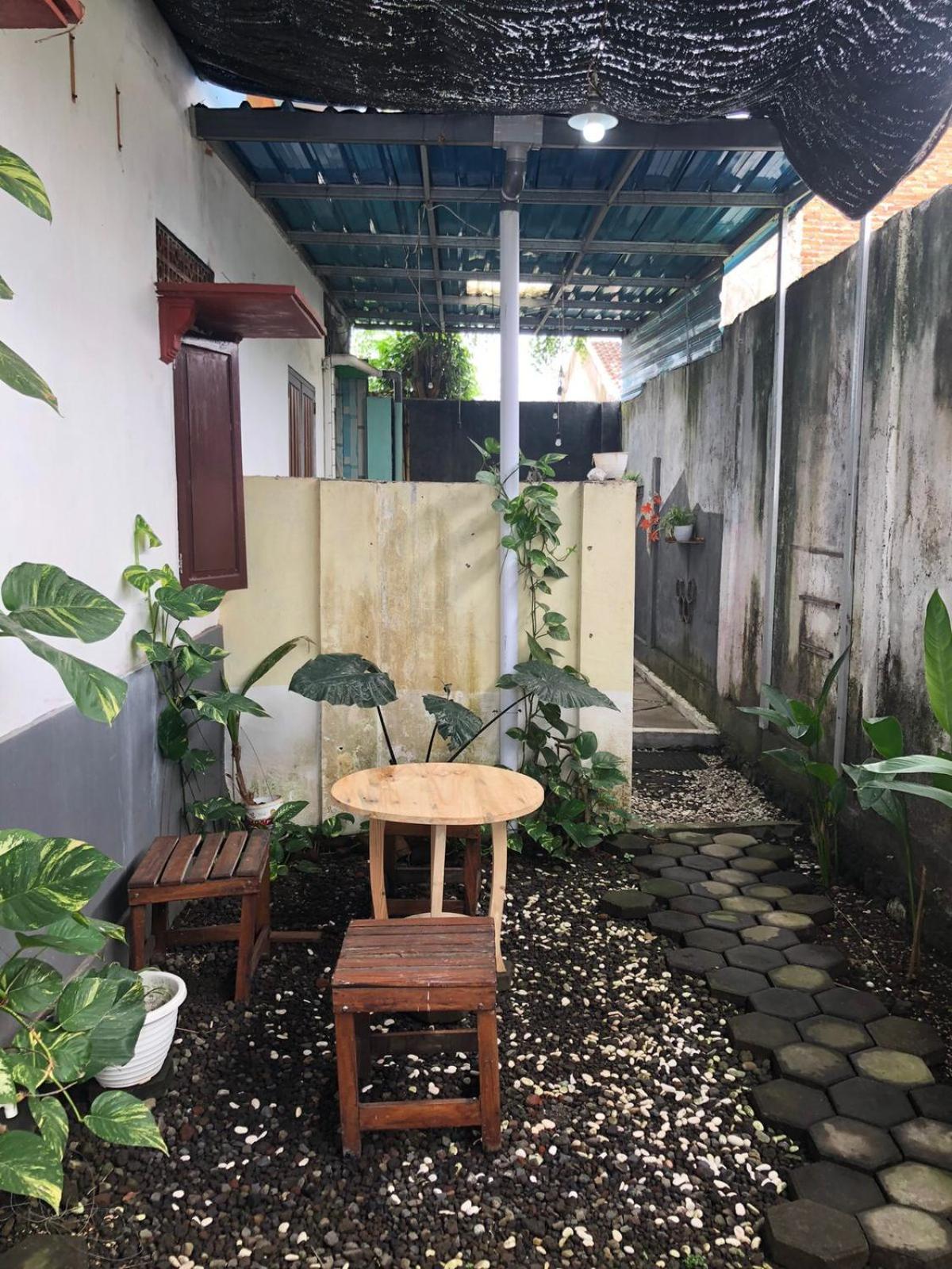Ohana Homestay Banyuwangi Banyuwangi  Esterno foto